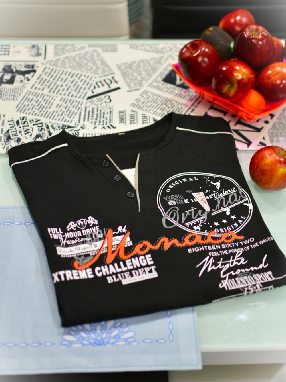 Monaco Black T-shirt with logo, size XL.